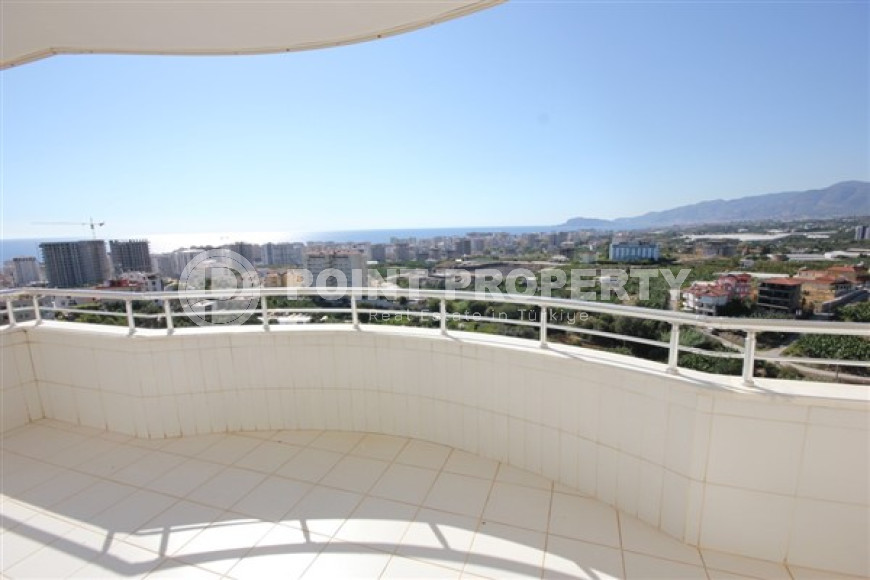 Large three-room apartment, 115m², with excellent views in Mahmutlar, Alanya-id-1729-photo-18