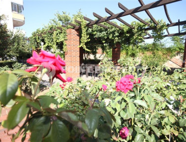 Трехкомнатная видовая квартира, 115м², с новой мебелью, в 50м от моря в районе Алании Демирташ-id-1732-фото-3