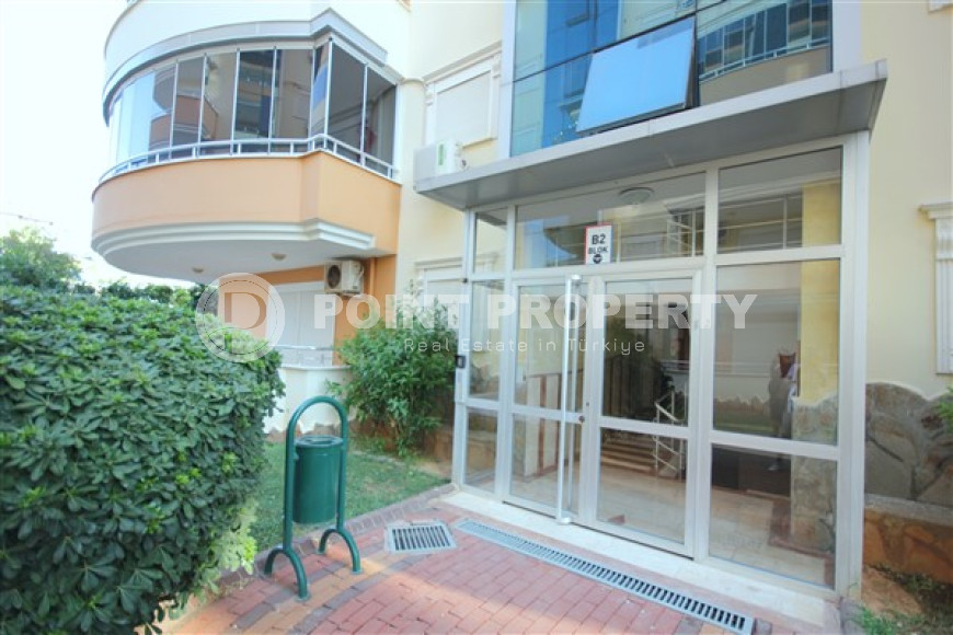 Трехкомнатная видовая квартира, 115м², с новой мебелью, в 50м от моря в районе Алании Демирташ-id-1732-фото-32