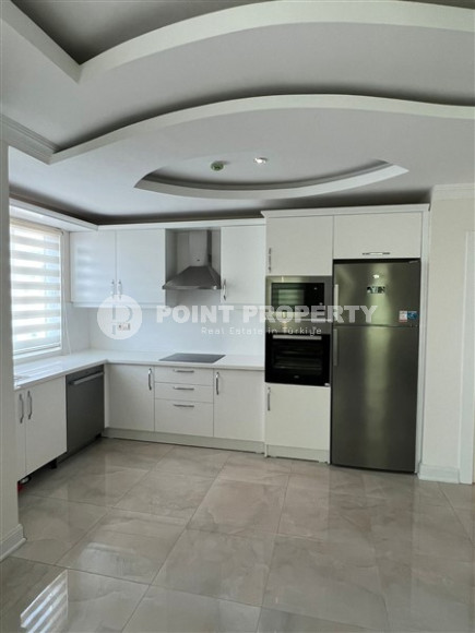 Новая квартира с двумя спальнями, 110м², на высоком этаже с видом на море в Махмутларе, Алания-id-1737-фото-4