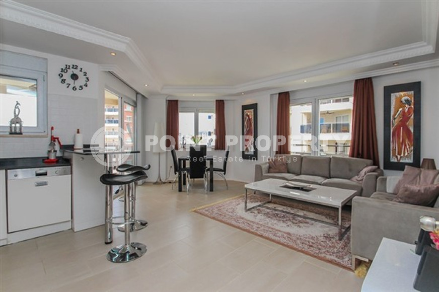 Two bedroom apartment, 109 m², overlooking Alanya Fortress in a cozy complex in Cikcilli-id-1742-photo-3