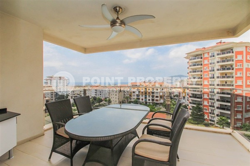 Two bedroom apartment, 109 m², overlooking Alanya Fortress in a cozy complex in Cikcilli-id-1742-photo-6