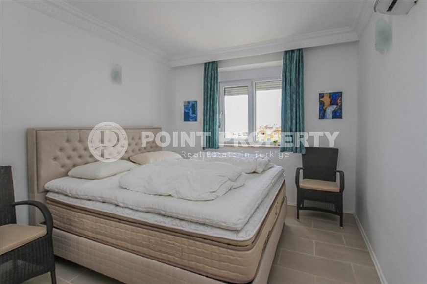 Two bedroom apartment, 109 m², overlooking Alanya Fortress in a cozy complex in Cikcilli-id-1742-photo-12