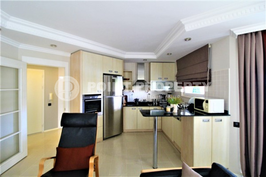 Furnished three-room apartment, 120m² in a comfortable residence in Cikcilli area, Alanya-id-1744-photo-4