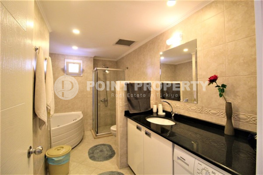 Furnished three-room apartment, 120m² in a comfortable residence in Cikcilli area, Alanya-id-1744-photo-11