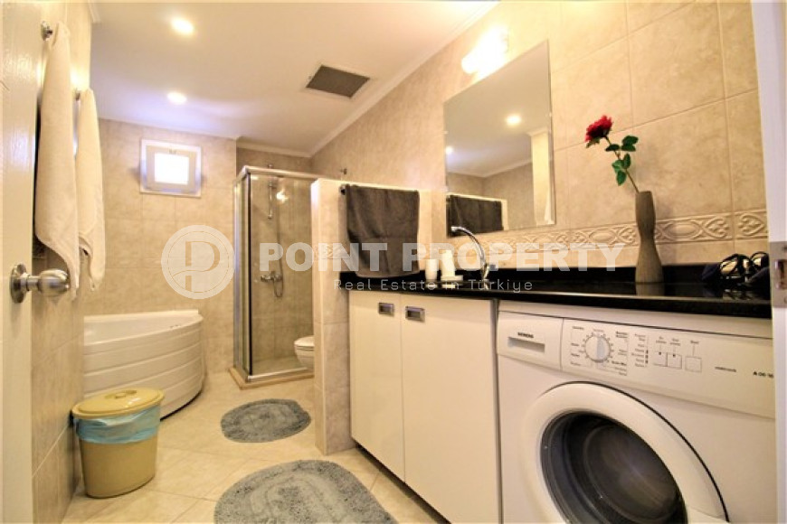 Furnished three-room apartment, 120m² in a comfortable residence in Cikcilli area, Alanya-id-1744-photo-12