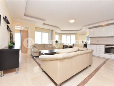 Трехкомнатная квартира, 100м², с видом на Аланийскую крепость в центре района Тосмур, Алания-id-1746-фото-4