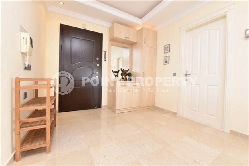 Трехкомнатная квартира, 100м², с видом на Аланийскую крепость в центре района Тосмур, Алания-id-1746-фото-10