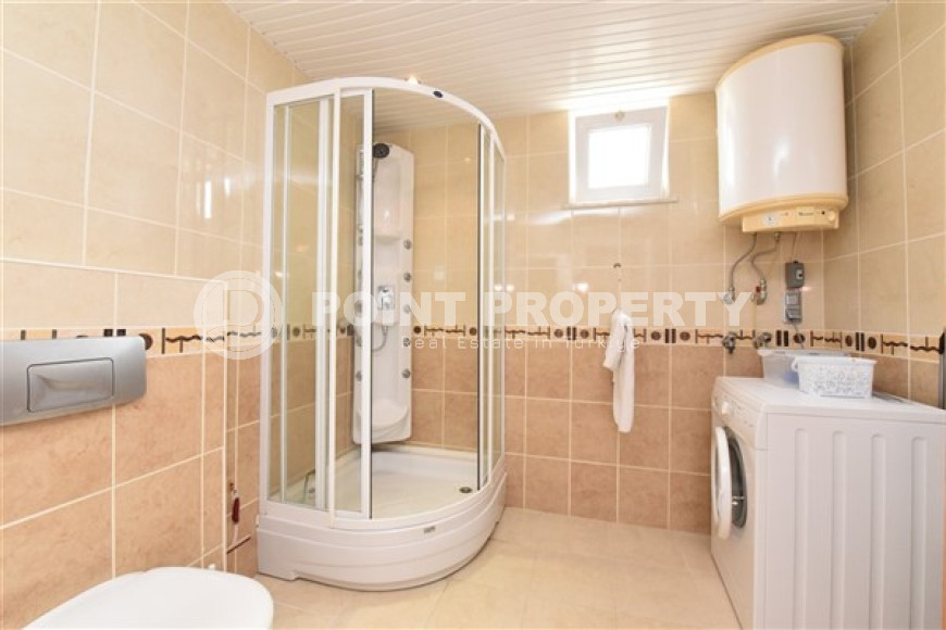 Трехкомнатная квартира, 100м², с видом на Аланийскую крепость в центре района Тосмур, Алания-id-1746-фото-11