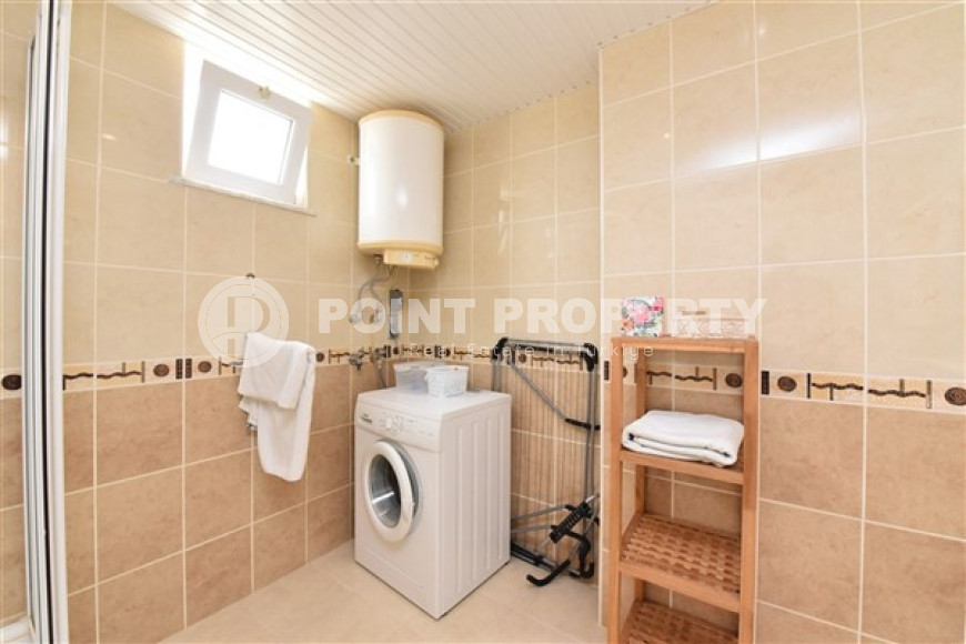 Трехкомнатная квартира, 100м², с видом на Аланийскую крепость в центре района Тосмур, Алания-id-1746-фото-12