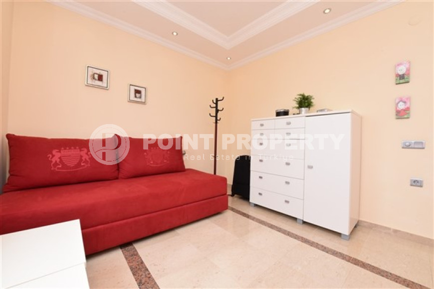 Трехкомнатная квартира, 100м², с видом на Аланийскую крепость в центре района Тосмур, Алания-id-1746-фото-13