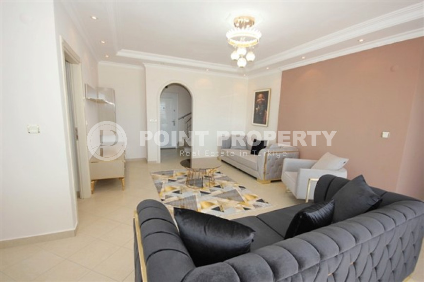 Penthouse 3+1, 160 m², in a complex with a swimming pool in Alanya - Avsallar, at an attractive price-id-1748-photo-3