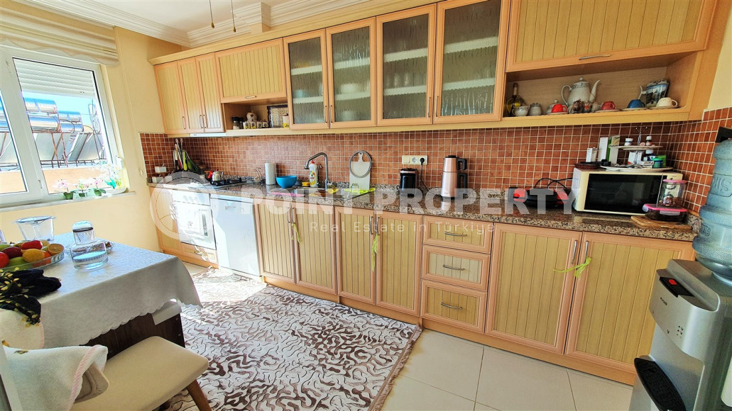 Двухуровневая квартира на Средиземном побережье с мебелью.-id-1107-фото-9