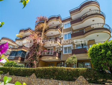 Меблированный дуплекс-пентхаус с пятью спальнями, 250м², в 450м от моря в районе Оба, Алания.-id-1750-фото-1