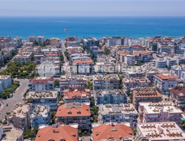 Furnished five-bedroom duplex penthouse, 250m², 450m from the sea in Oba, Alanya.-id-1750-photo-2