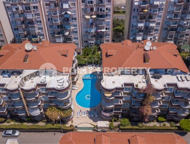 Furnished five-bedroom duplex penthouse, 250m², 450m from the sea in Oba, Alanya.-id-1750-photo-3