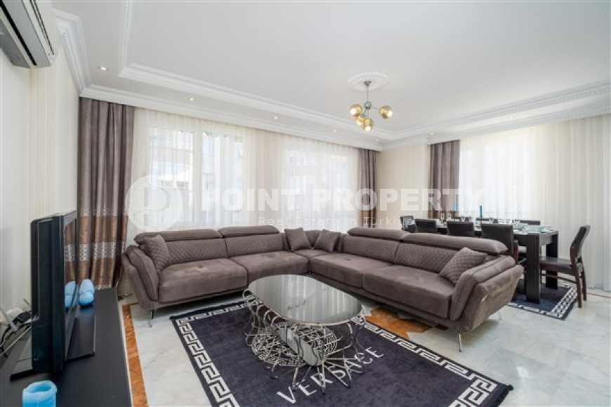 Furnished five-bedroom duplex penthouse, 250m², 450m from the sea in Oba, Alanya.-id-1750-photo-7