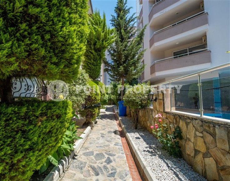 Furnished five-bedroom duplex penthouse, 250m², 450m from the sea in Oba, Alanya.-id-1750-photo-37