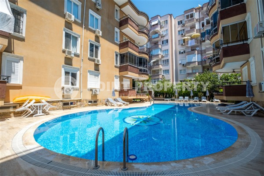 Furnished five-bedroom duplex penthouse, 250m², 450m from the sea in Oba, Alanya.-id-1750-photo-43