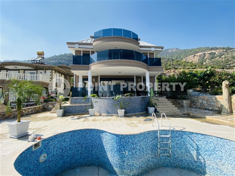 Элитная недвижимость: частная вилла 4+1, 230м², с собственной инфраструктурой в горах центра Алании-id-1754-фото-2