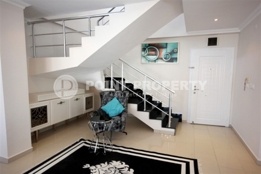 Трехкомнатная видовая двухуровневая квартира, 150м², в 50м от моря в районе Алании Демирташ-id-1757-фото-11