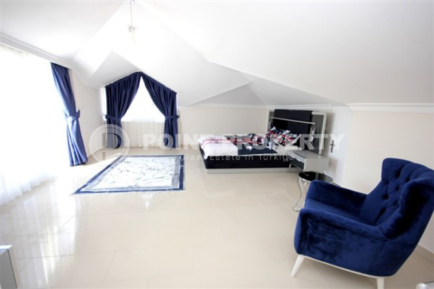 Трехкомнатная видовая двухуровневая квартира, 150м², в 50м от моря в районе Алании Демирташ-id-1757-фото-27