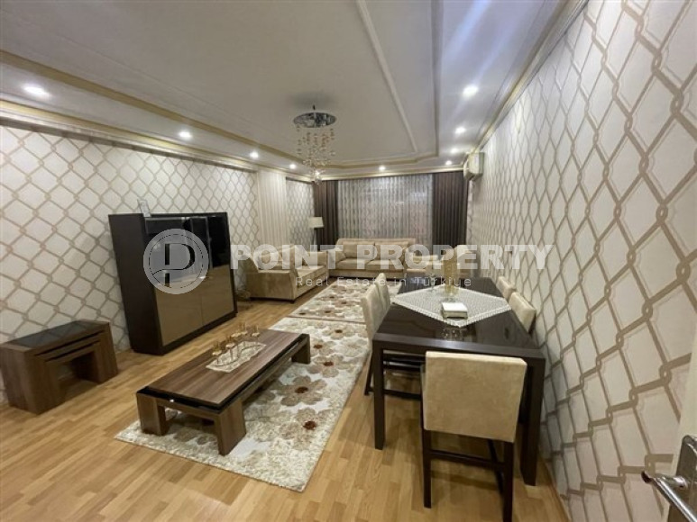 Просторный меблированный пентхаус 6+1,360м² в центре Алании, в 1000 метрах от пляжа Клеопатры-id-1765-фото-3