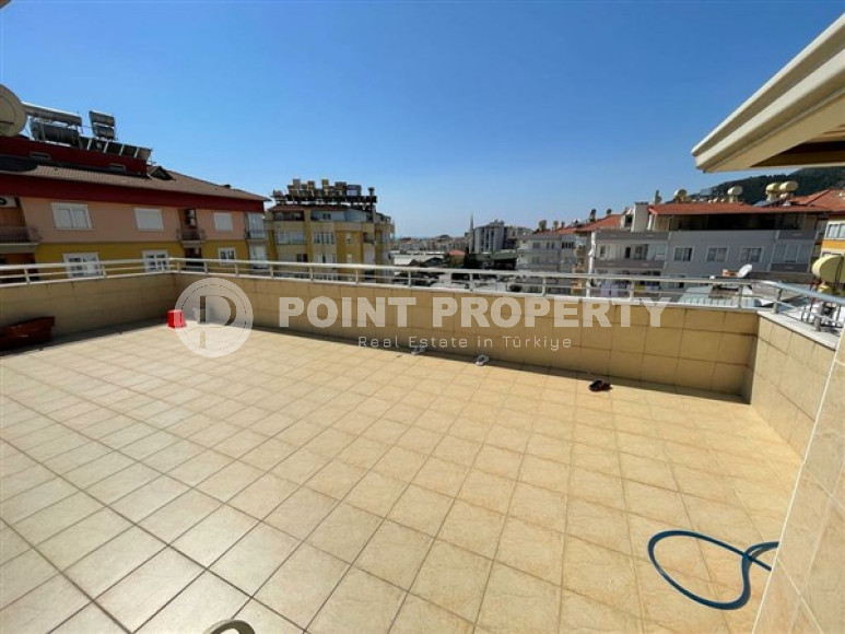 Просторный меблированный пентхаус 6+1,360м² в центре Алании, в 1000 метрах от пляжа Клеопатры-id-1765-фото-31