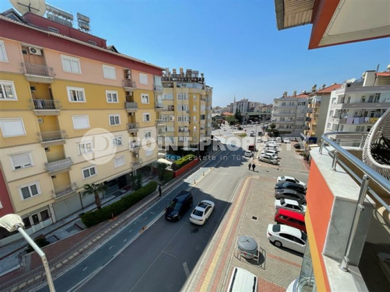 Просторный меблированный пентхаус 6+1,360м² в центре Алании, в 1000 метрах от пляжа Клеопатры-id-1765-фото-32