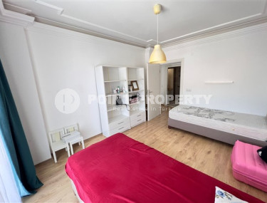 View three-room apartment, 110m², 900m from the sea in Cikcilli area, Alanya-id-1771-photo-4