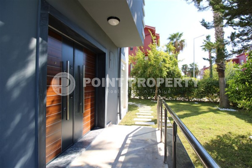 Private three-storey four-bedroom villa, 220m², with swimming pool, in the elite area of Antalya - Belek-id-1773-photo-2