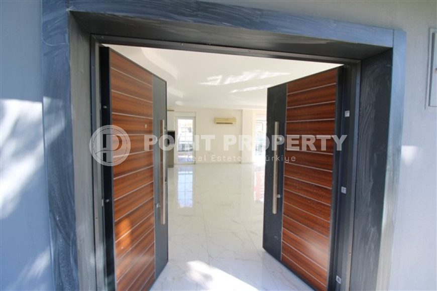 Private three-storey four-bedroom villa, 220m², with swimming pool, in the elite area of Antalya - Belek-id-1773-photo-3