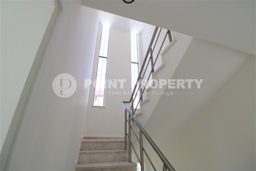 Private three-storey four-bedroom villa, 220m², with swimming pool, in the elite area of Antalya - Belek-id-1773-photo-14