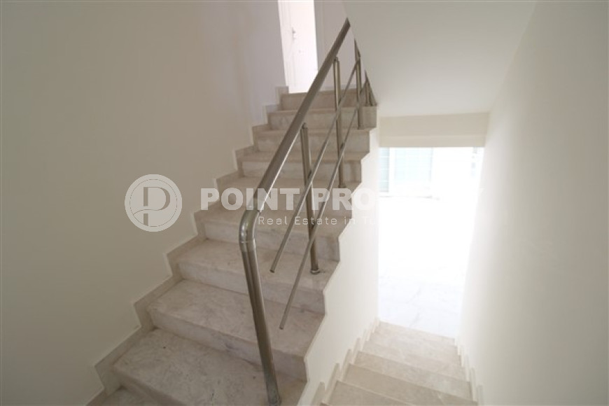 Private three-storey four-bedroom villa, 220m², with swimming pool, in the elite area of Antalya - Belek-id-1773-photo-22