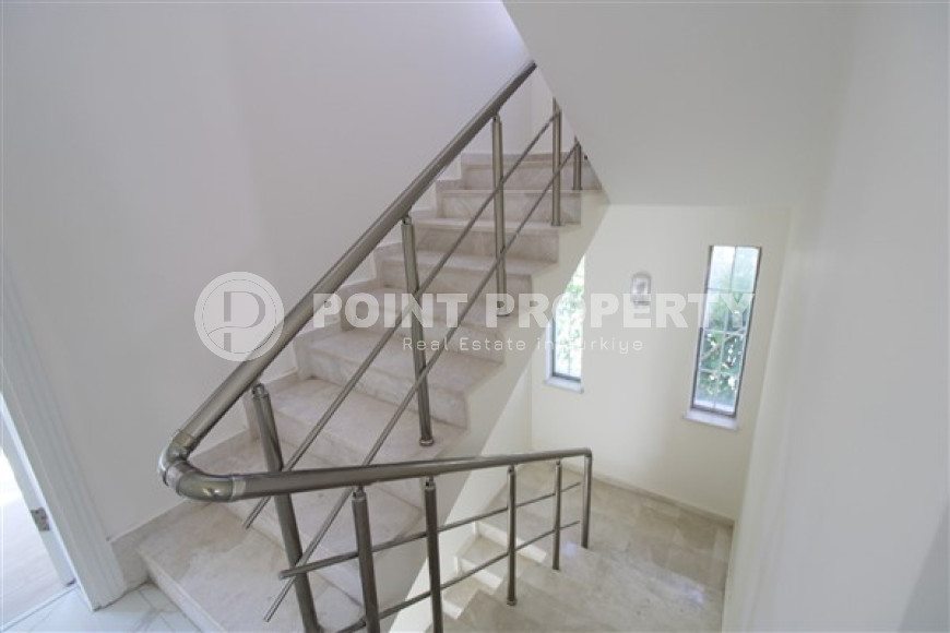 Private three-storey four-bedroom villa, 220m², with swimming pool, in the elite area of Antalya - Belek-id-1773-photo-29