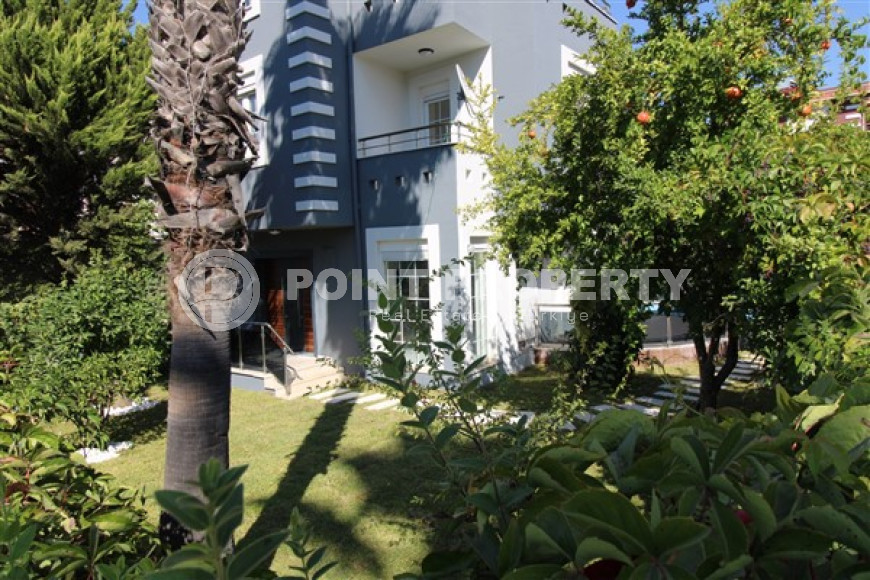 Private three-storey four-bedroom villa, 220m², with swimming pool, in the elite area of Antalya - Belek-id-1773-photo-38