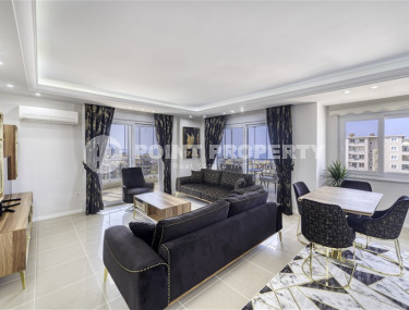 Elegant four bedroom penthouse, 280m², 150m from the sea in Mahmutlar, Alanya-id-1785-photo-3