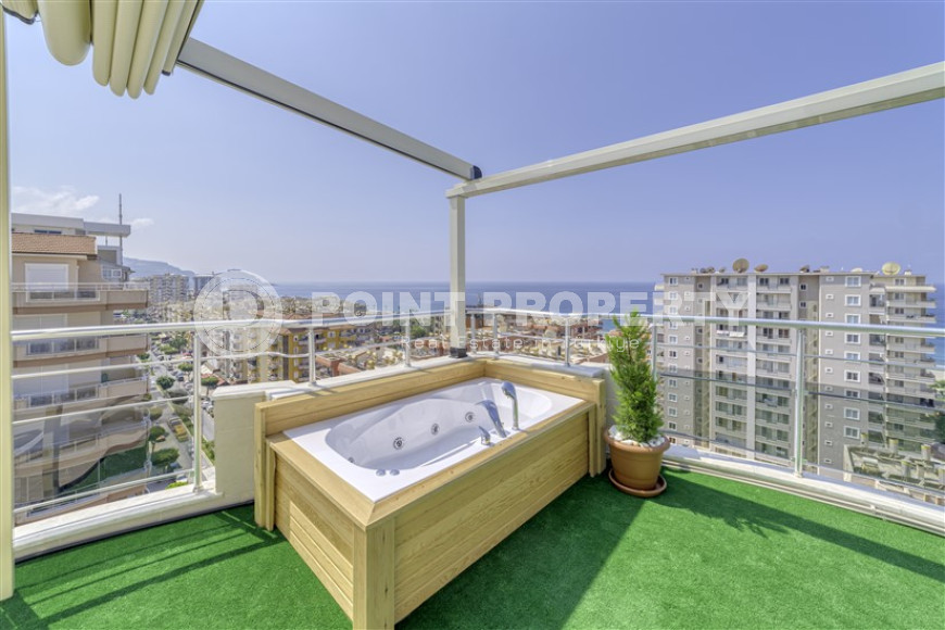 Elegant four bedroom penthouse, 280m², 150m from the sea in Mahmutlar, Alanya-id-1785-photo-40