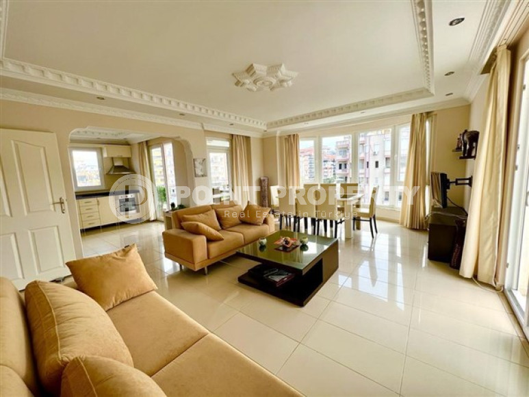 Spacious three-room apartment, 125m², excellent views of the mountains and sea in Mahmutlar, Alanya-id-1792-photo-2