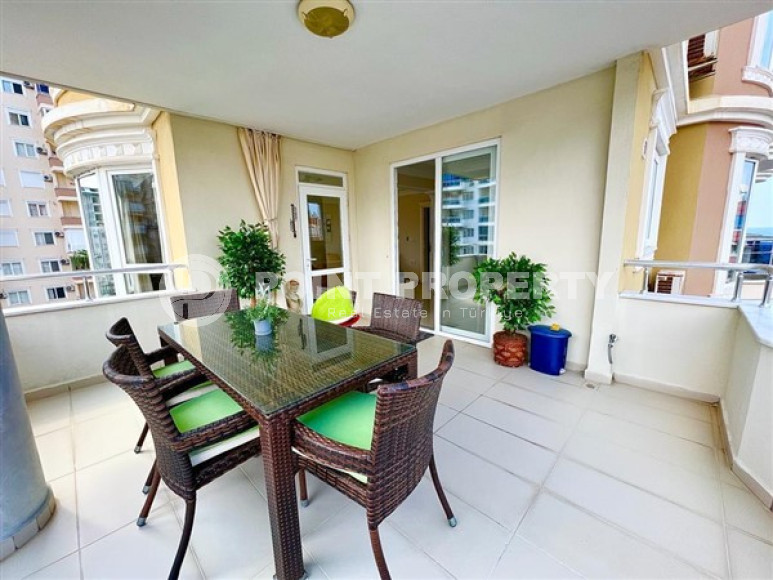 Spacious three-room apartment, 125m², excellent views of the mountains and sea in Mahmutlar, Alanya-id-1792-photo-9