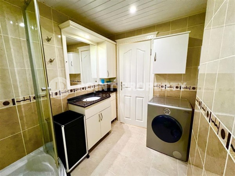 Spacious three-room apartment, 125m², excellent views of the mountains and sea in Mahmutlar, Alanya-id-1792-photo-11