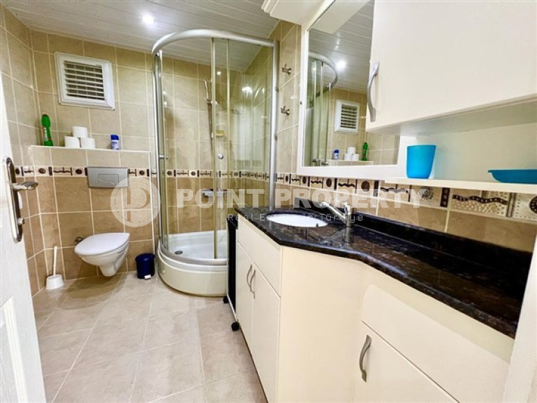 Spacious three-room apartment, 125m², excellent views of the mountains and sea in Mahmutlar, Alanya-id-1792-photo-12