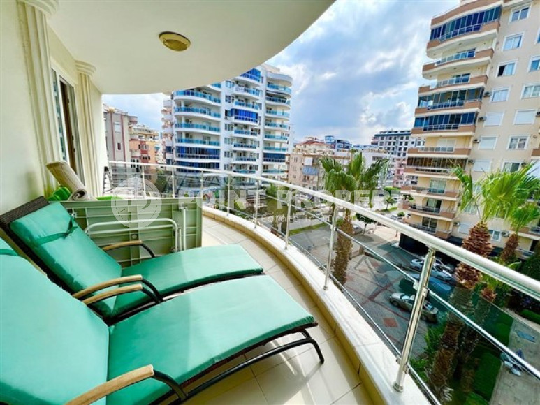 Spacious three-room apartment, 125m², excellent views of the mountains and sea in Mahmutlar, Alanya-id-1792-photo-17