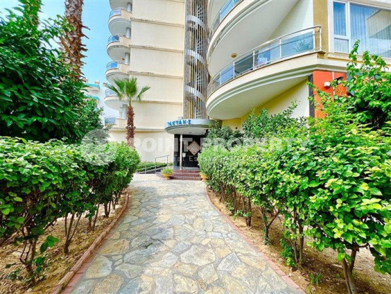 Spacious three-room apartment, 125m², excellent views of the mountains and sea in Mahmutlar, Alanya-id-1792-photo-30