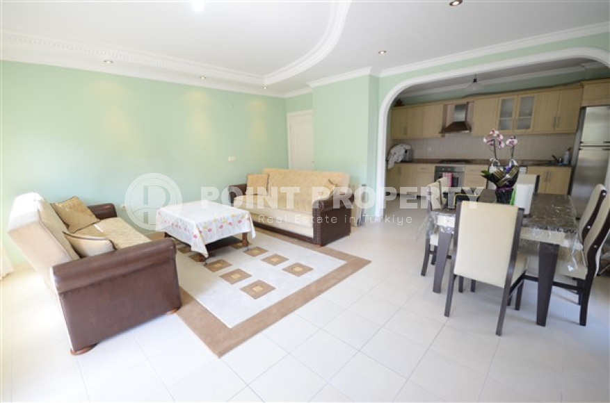 Great offer: spacious furnished two-bedroom apartment, 130m², near Cleopatra Beach-id-1793-photo-2