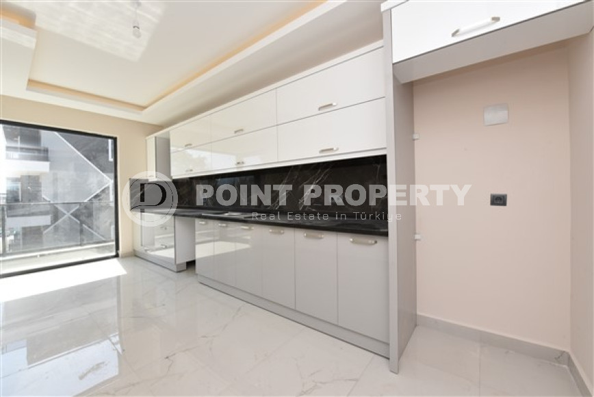 Three bedroom apartment, 165m², in a new urban building in Oba, Alanya-id-1799-photo-11