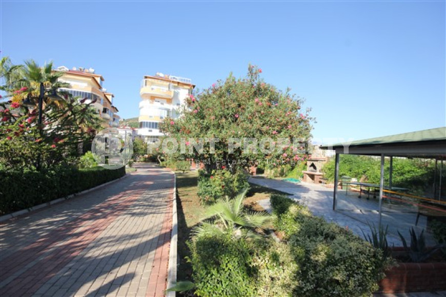 Готовый к проживанию, пентхаус с двумя спальнями, 150м², в 50м от моря в районе Алании Демирташ-id-1801-фото-4