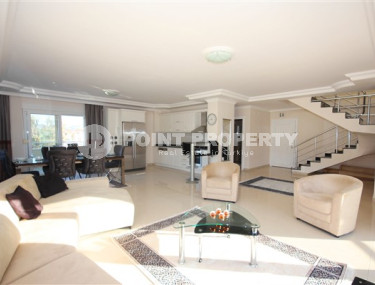 Готовый к проживанию, пентхаус с двумя спальнями, 150м², в 50м от моря в районе Алании Демирташ-id-1801-фото-5