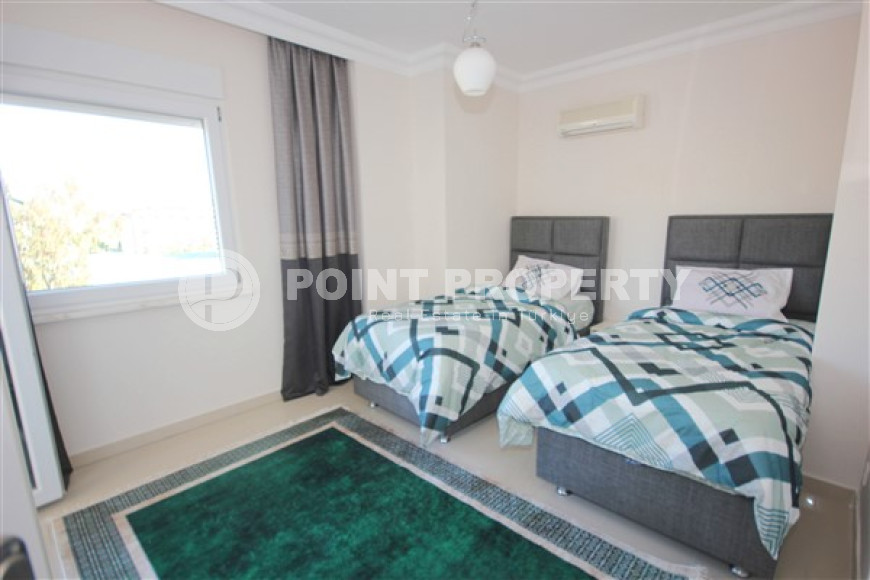 Готовый к проживанию, пентхаус с двумя спальнями, 150м², в 50м от моря в районе Алании Демирташ-id-1801-фото-17