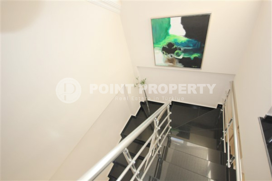 Готовый к проживанию, пентхаус с двумя спальнями, 150м², в 50м от моря в районе Алании Демирташ-id-1801-фото-23